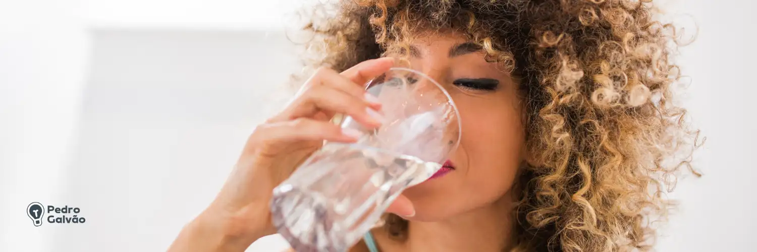 Como pedir agua em inglês